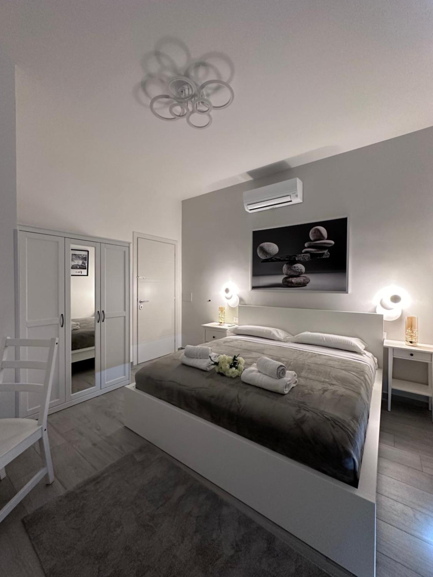 Roma Guesthouse Affittacamere Centro Citta' Softrooms-Metro' A 1 Metro Exteriör bild
