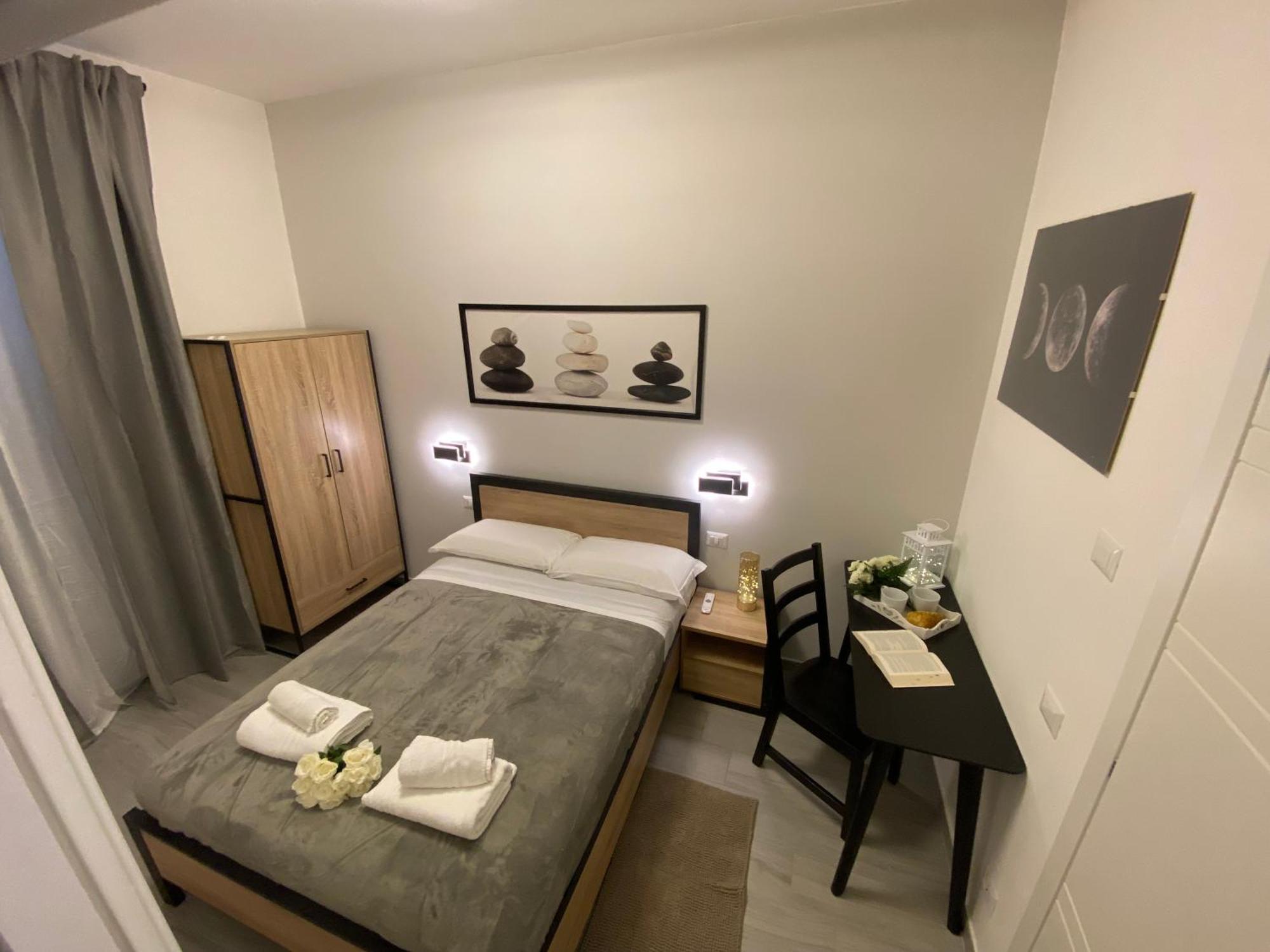 Roma Guesthouse Affittacamere Centro Citta' Softrooms-Metro' A 1 Metro Exteriör bild
