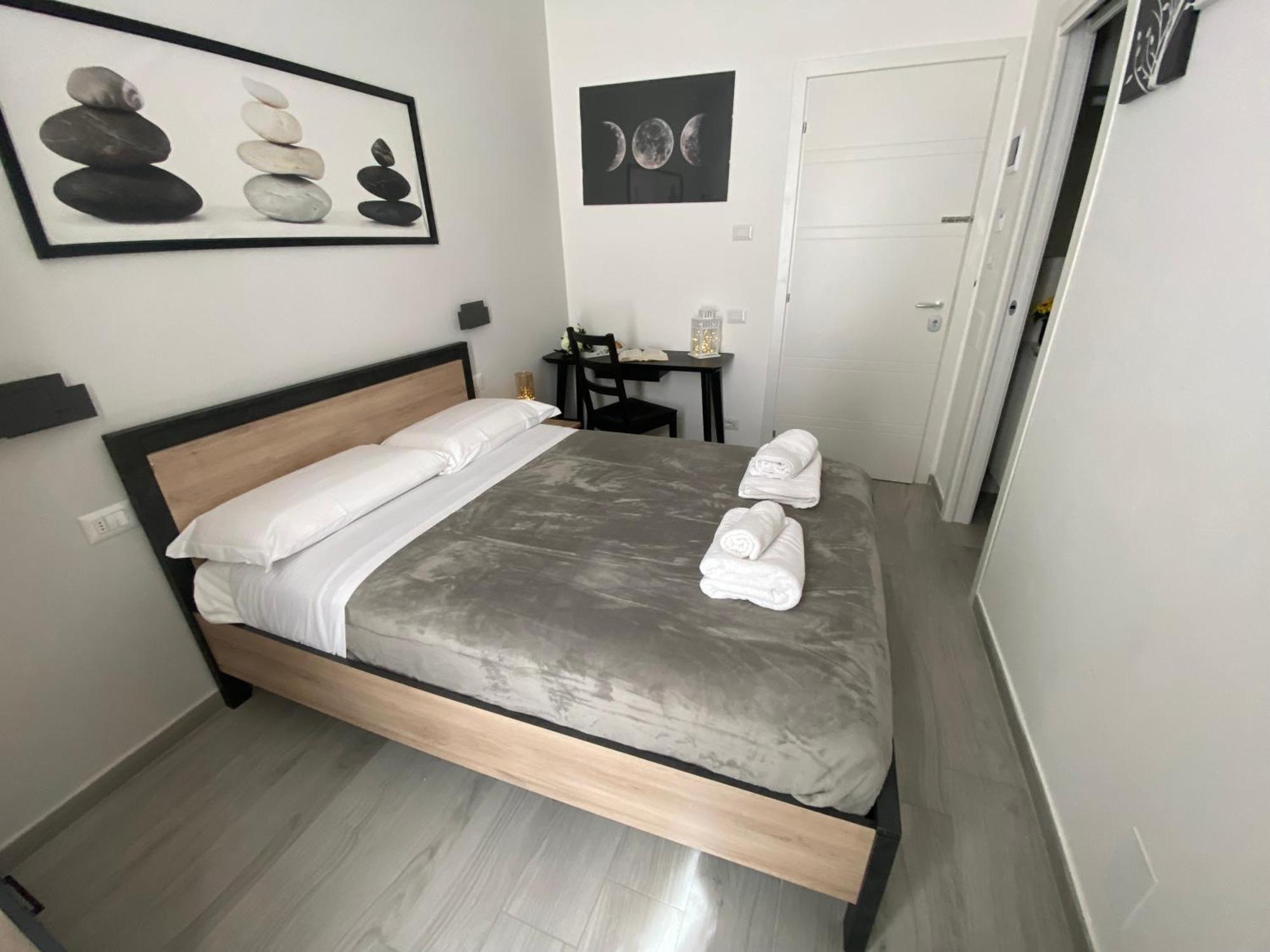 Roma Guesthouse Affittacamere Centro Citta' Softrooms-Metro' A 1 Metro Exteriör bild