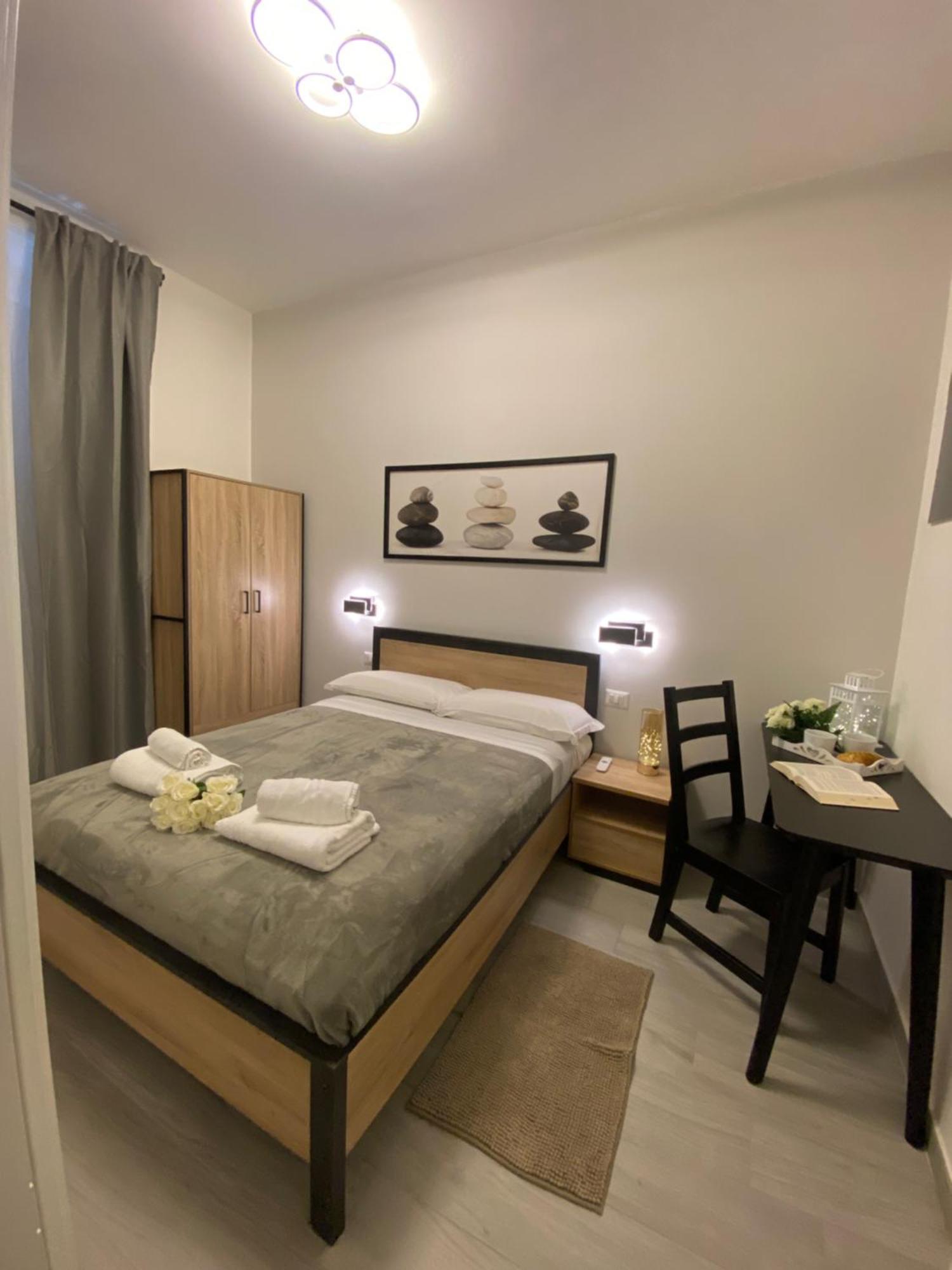 Roma Guesthouse Affittacamere Centro Citta' Softrooms-Metro' A 1 Metro Exteriör bild
